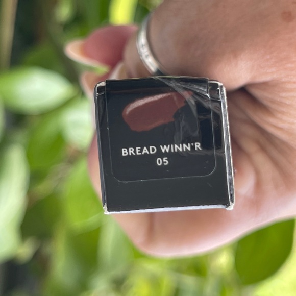 FENTY BEAUTY Bread Winn’r (Chocolate Brwn Nude)Velvet Liquid Lipstick By… - Picture 9 of 12